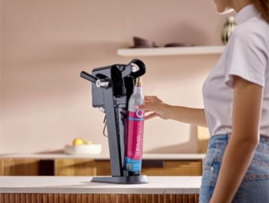 Zalety korzystania z saturatora do wody gazowanej SodaStream: ekologia i oszczędności Zalety korzystania z saturatora do wody gazowanej SodaStream: ekologia i oszczędności