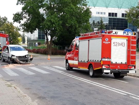 Zderzenie na skrzyżowaniu Pomorskiej z Pelplińską. Ranna została jedna osoba