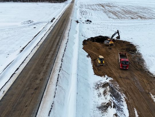 Zima nie wstrzymuje budowy obwodnicy Skórcza Zima nie wstrzymuje budowy obwodnicy Skórcza