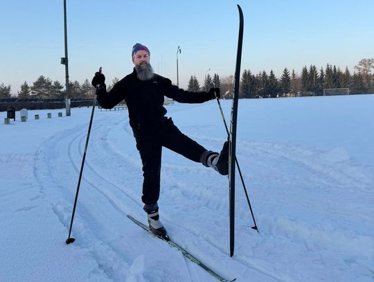 Zima w Smętowie Granicznym na sportowo – nowe tory do narciarstwa biegowego przy GOKSiR