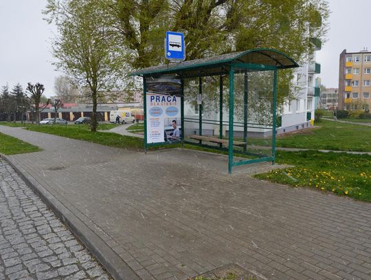 Zmarł w samotności na przystanku. Bezskuteczna walka o życie mężczyzny 