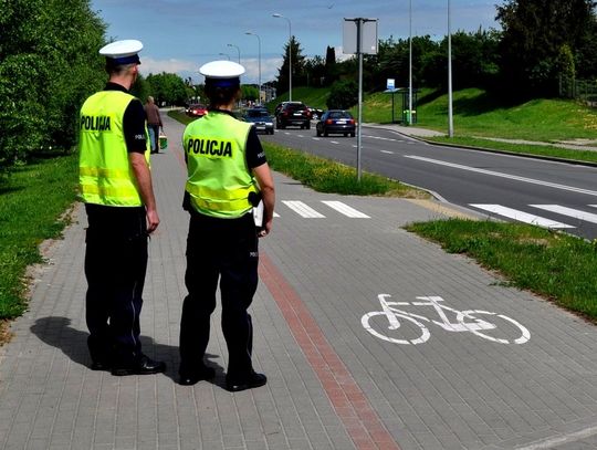 Zmrok, deszcz i miejscowe przymrozki.  Jesień to niebezpieczny czas na drodze 
