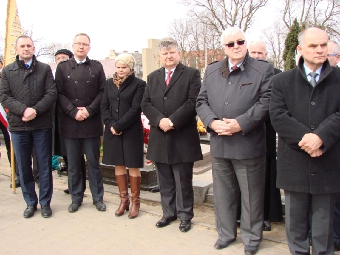 75. rocznica Zbrodni Katyńskiej - oddali hołd ofiarom zbrodni 75. rocznica Zbrodni Katyńskiej - oddali hołd ofiarom zbrodni