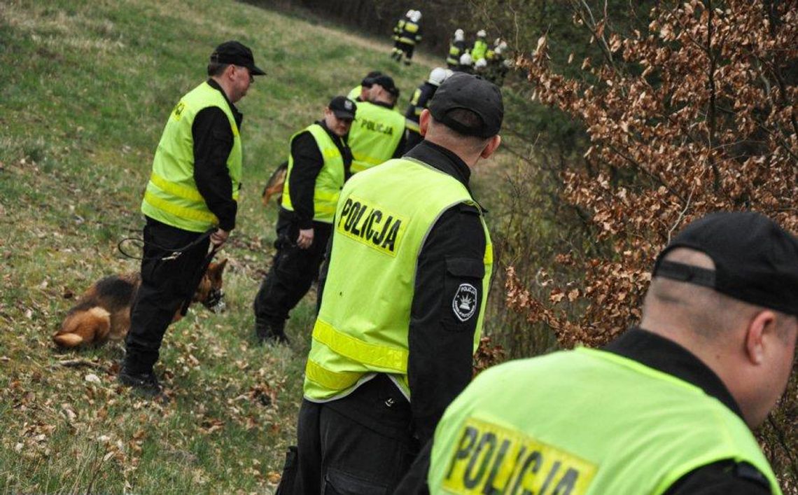 Atak pseudokibiców na krajowej „22” Atak pseudokibiców na krajowej „22”