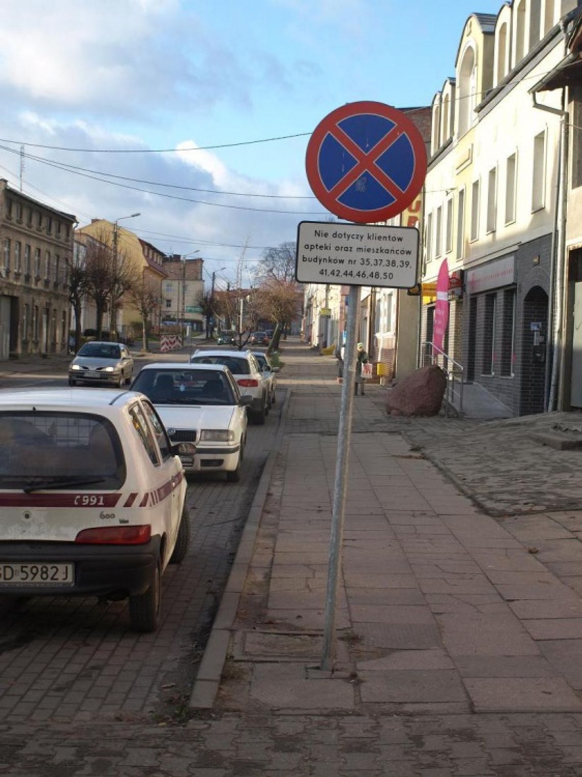 Będą miejsca parkingowe - nowe stawki w strefie płatnego parkowania