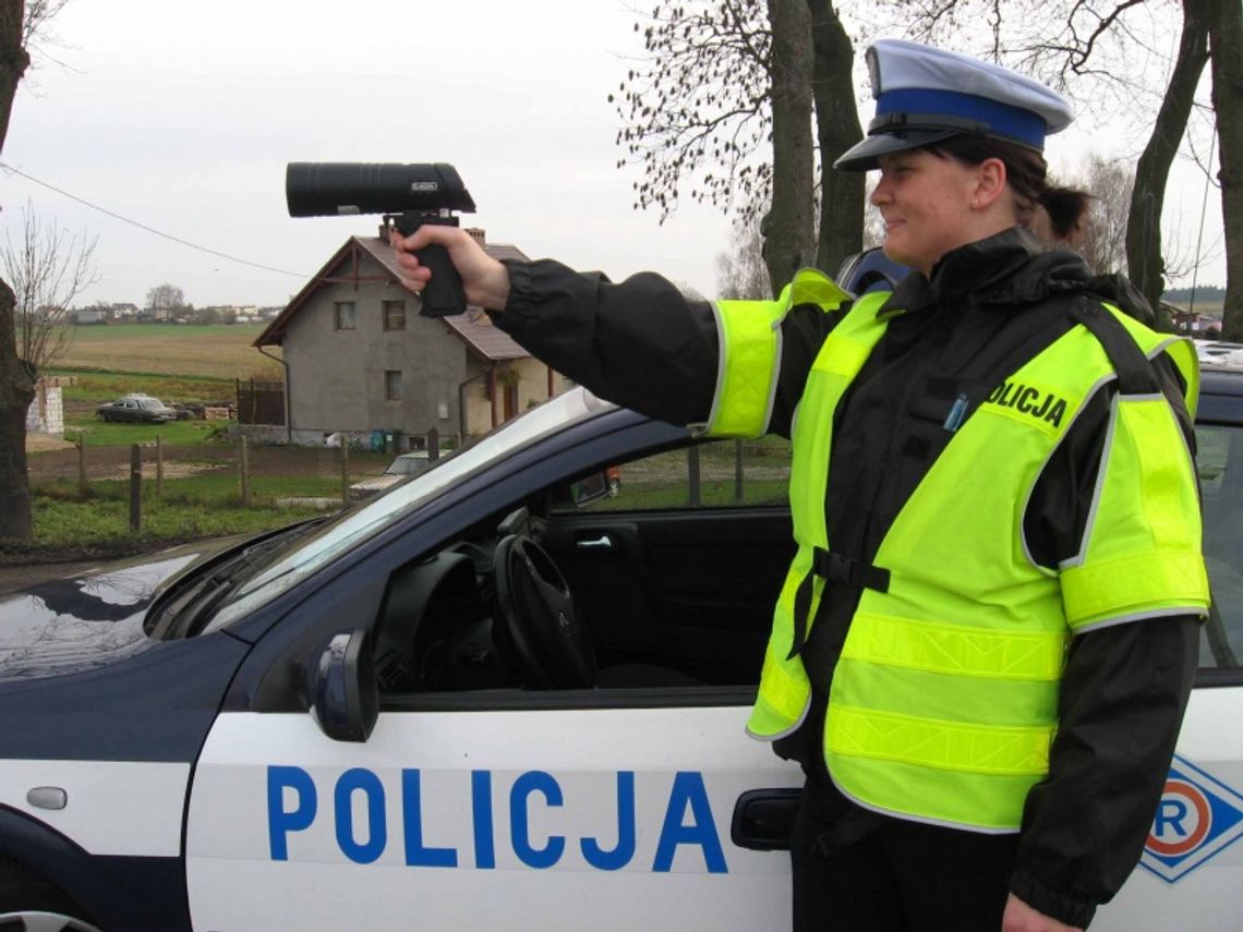 Bez świateł, bez pasów bezpieczeństwa, lecz na gazie