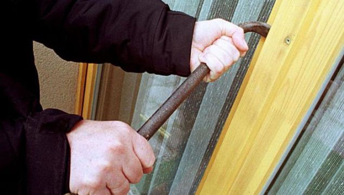Bezpieczne święta. Policjanci przypominają o zasadach bezpieczeństwa w okresie świąt