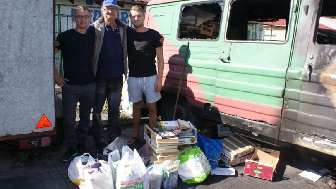 Chcieli wesprzeć pana Włodka "Książkowego" w zakupie żuka. Na koncie już ponad 60 tys. zł! Chcieli wesprzeć pana Włodka "Książkowego" w zakupie żuka. Na koncie już ponad 60 tys. zł!