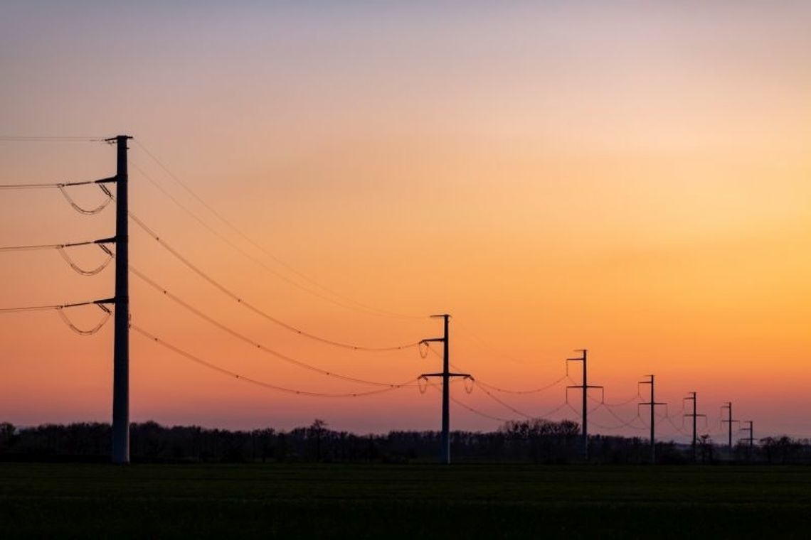 Czy w Polsce możemy spodziewać się blackoutu? Robienie zapasów krok po kroku