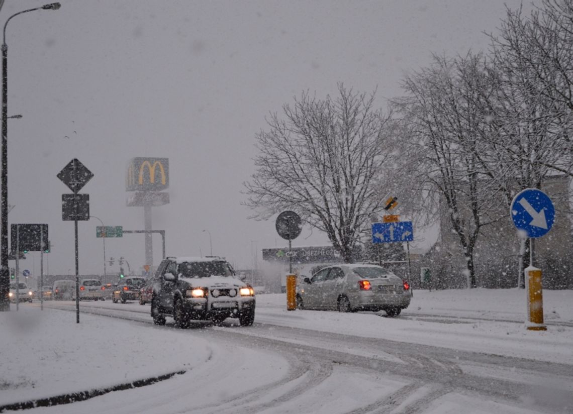 Czy w tym roku zima znów zaskoczy drogowców? Urząd Miasta przekonuje, że nie 