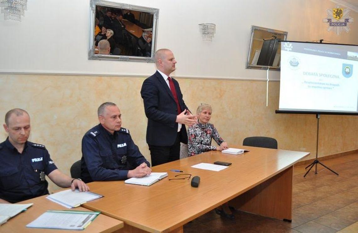 Debata policyjna pod hasłem: „Bezpieczeństwo na drogach to wspólna sprawa” Debata policyjna pod hasłem: „Bezpieczeństwo na drogach to wspólna sprawa”