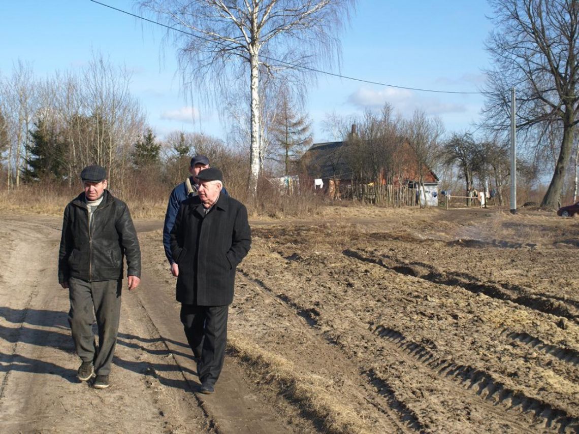 Droga śmierci – lekarze nie zdążyli z pomocą. Zmarł na oczach sąsiadów