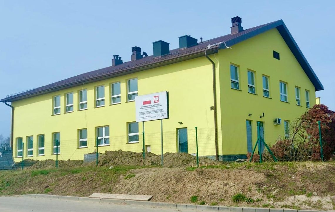 Finał rozbudowy szkoły podstawowej w Bobowie Finał rozbudowy szkoły podstawowej w Bobowie