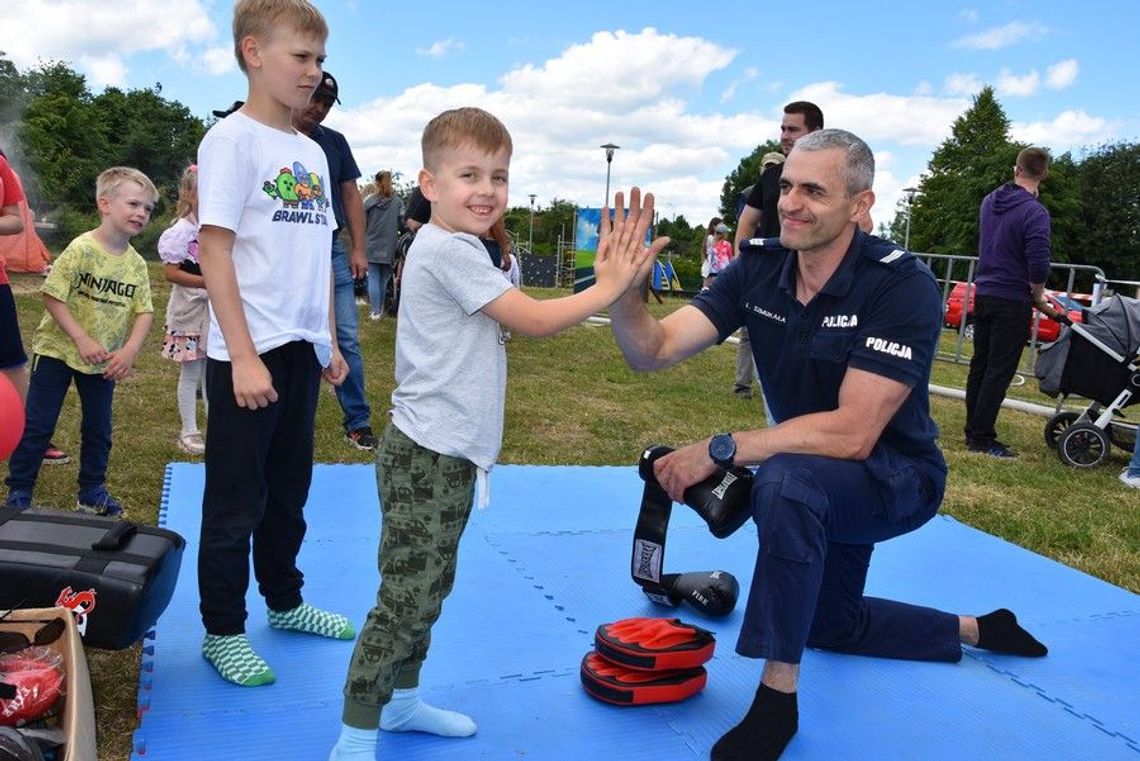 [FOTO] Dzień dziecka ze służbami mundurowymi