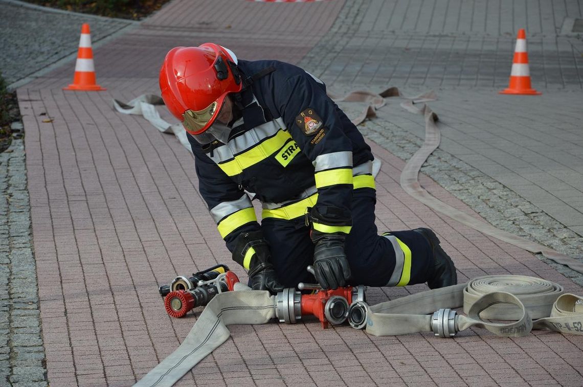 FOTO, FILM: Niebezpieczny ładunek w Starostwie?! Spokojnie, to tylko ćwiczenia obronne "Kociewie 2017" FOTO, FILM: Niebezpieczny ładunek w Starostwie?! Spokojnie, to tylko ćwiczenia obronne "Kociewie 2017"