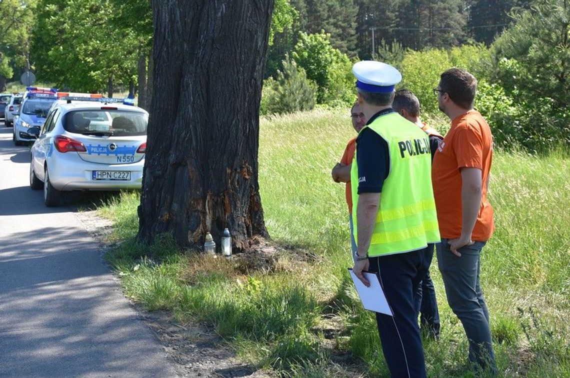 FOTO, FILM: Śmiertelny wypadek z udziałem BMW. Nie stwierdzono nieprawidłowości uchybień w infrastrukturze drogowej 