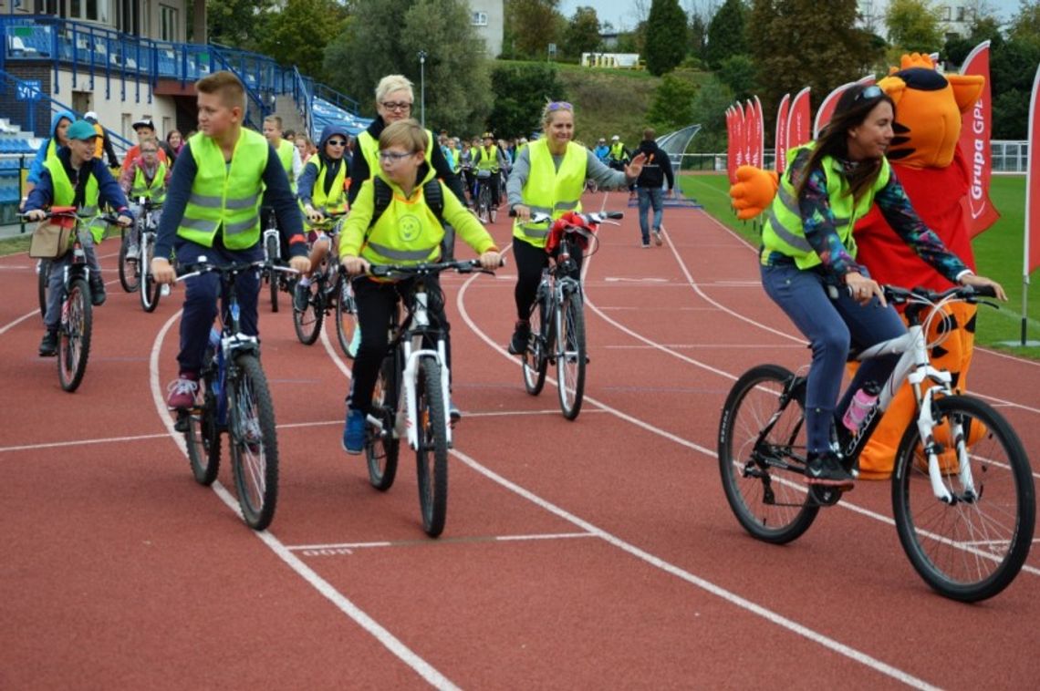 FOTO: Młodzi starogardzianie promowali jazdę rowerem! Starogardzka Masa Rowerowa opanowała miasto
