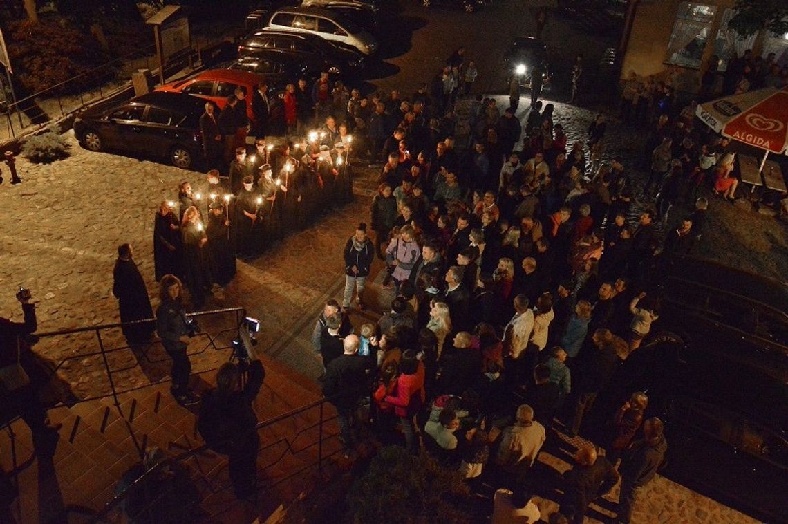 FOTO: Nocne strzały na skarszewskiej starówce! FOTO: Nocne strzały na skarszewskiej starówce!