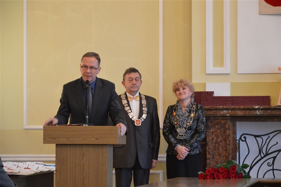 FOTO: Prezydent uhonorował jubilatów za długoletnie małżeństwo FOTO: Prezydent uhonorował jubilatów za długoletnie małżeństwo