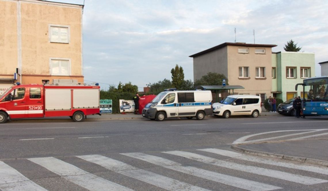 FOTO: Śmierć w centrum miasta. Zmarł około 50-letni mężczyzna