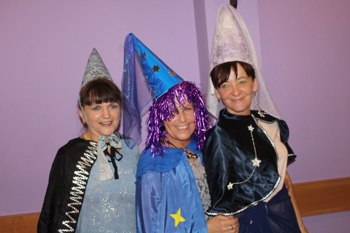 FOTO: Świętowały "Andrzejki". Aerokociewianki łączą pokolenia! FOTO: Świętowały "Andrzejki". Aerokociewianki łączą pokolenia!