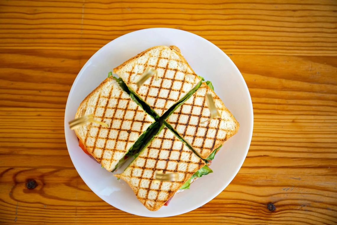 Kanapki, które podbijają świat! Tosty, panini i tortille z żółtym serem MSM Mońki