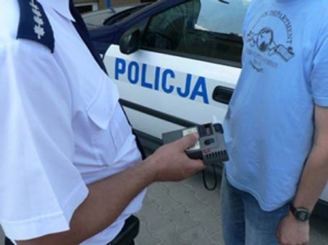 Kierowca terenówki z wyraźnym zapachem alkoholu Kierowca terenówki z wyraźnym zapachem alkoholu