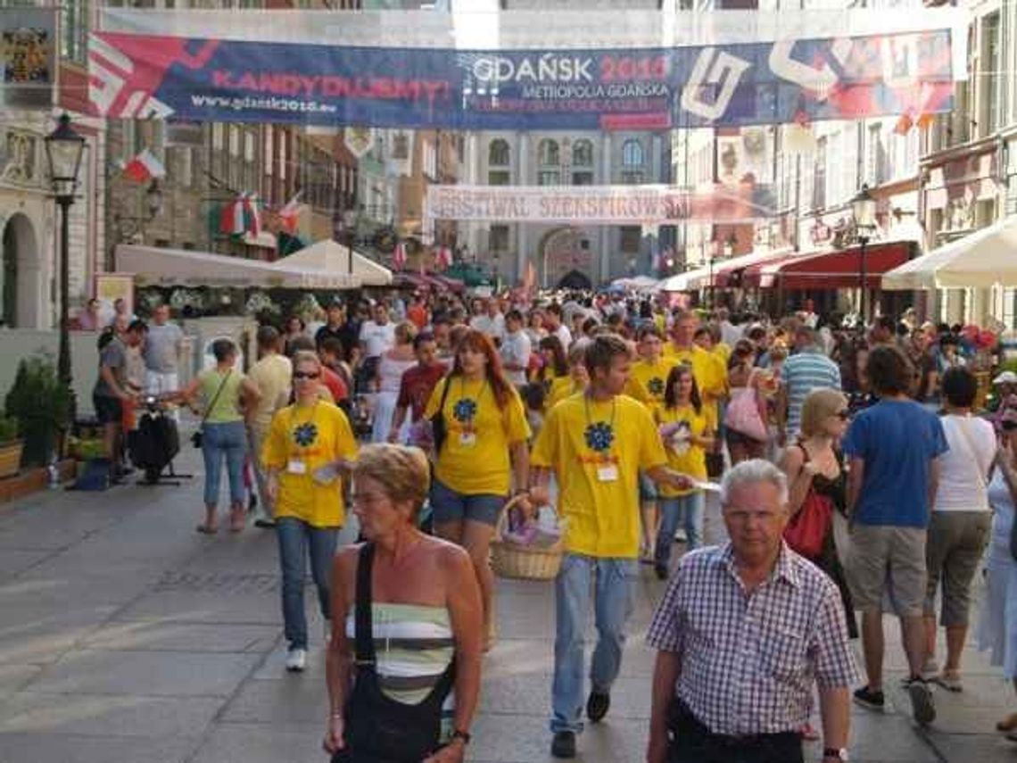 Kociewie na Jarmarku Dominikańskim. Z kanapą do wysiedzenia