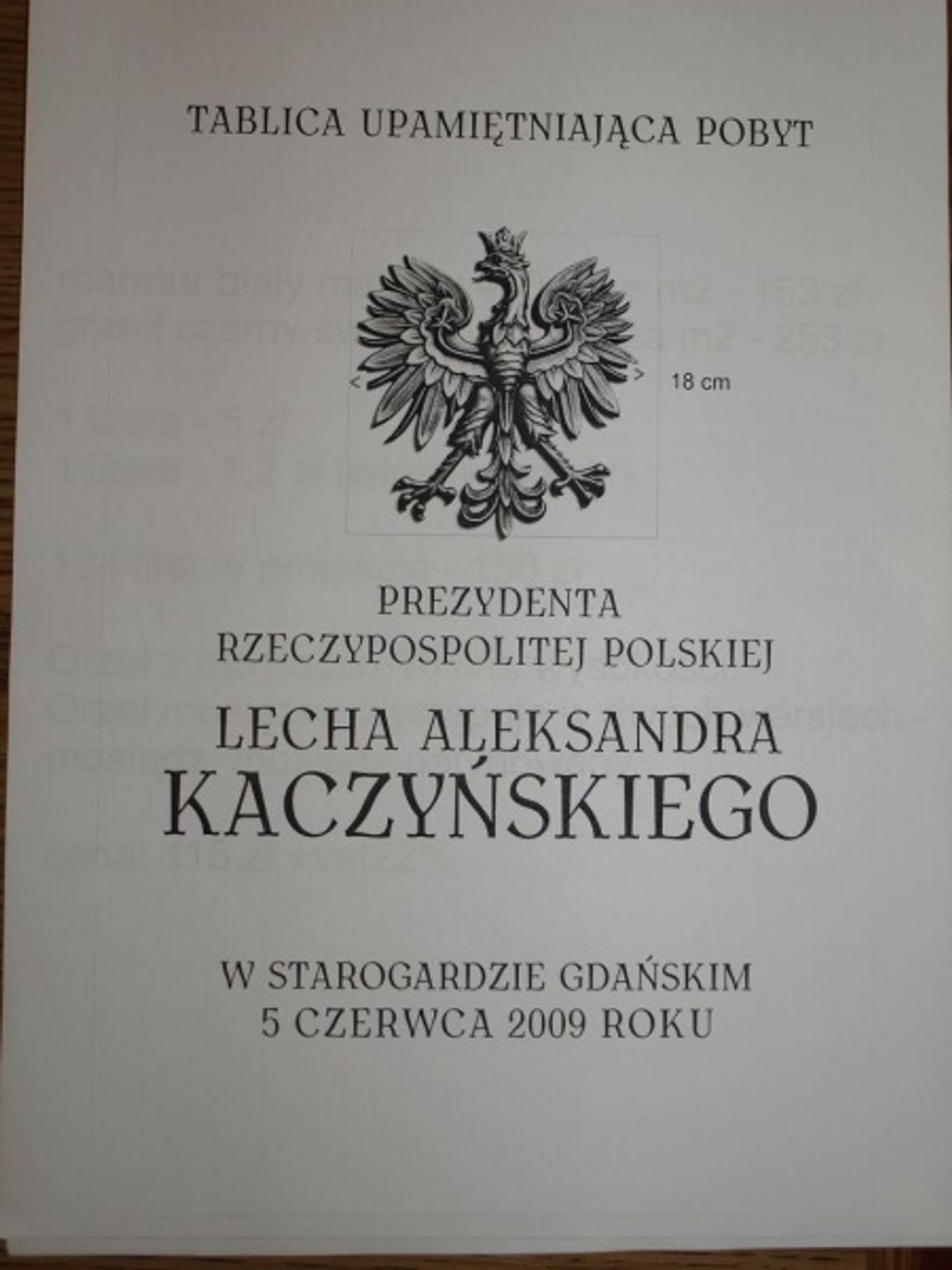 KONTROWERSJE. Tablica i msza polowa na rocznicę narodowej tragedii - zamieszanie w sprawie ponad podziałami