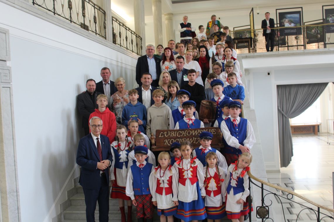 Lubichowskie Kociewiaki promowały nasz region w Sejmie RP