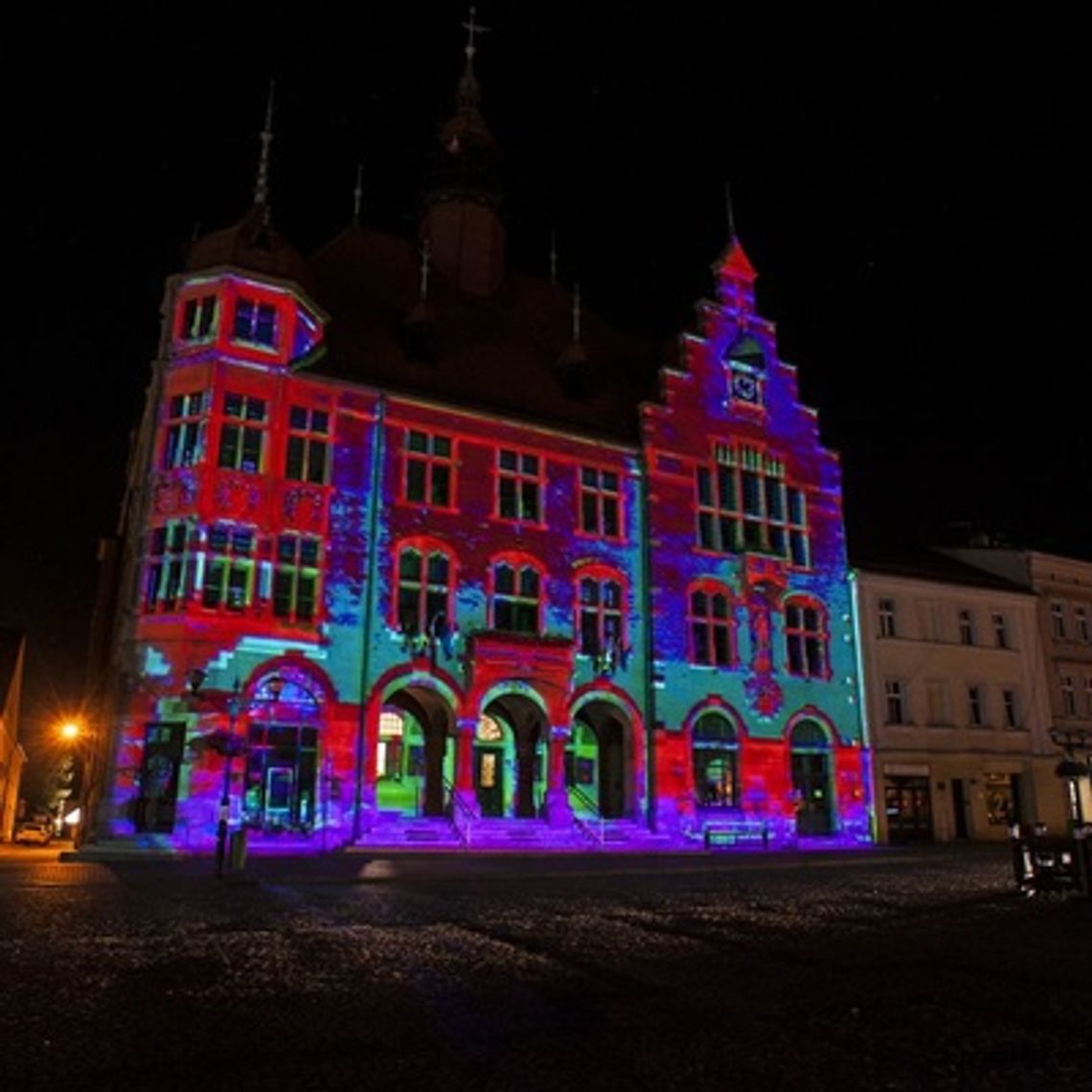 Mapping na kościołach i murach