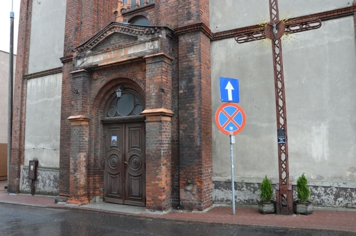 Matka zostawiła dziecko w... kościele. Maleństwo spało w wózku Matka zostawiła dziecko w... kościele. Maleństwo spało w wózku