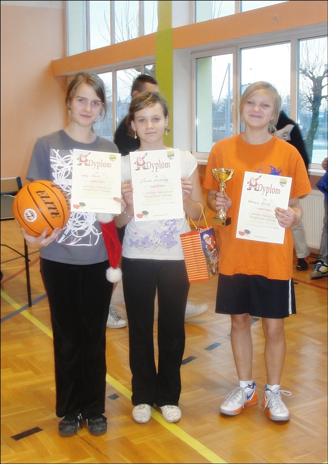 Mikołajkowo i sportowo w PG nr 2 