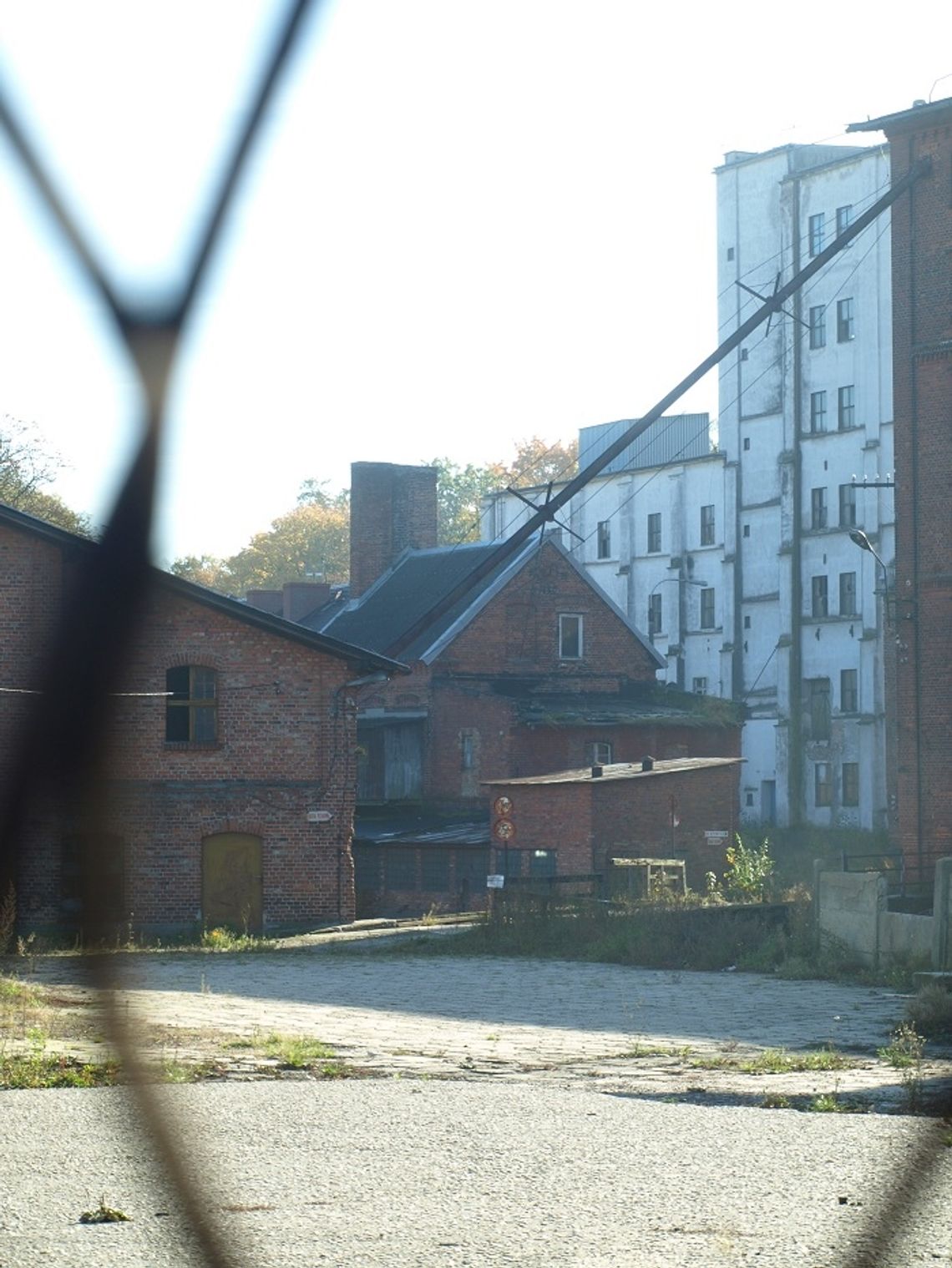 Młyny stanęły w ogniu. Złomiarze nie mają litości 