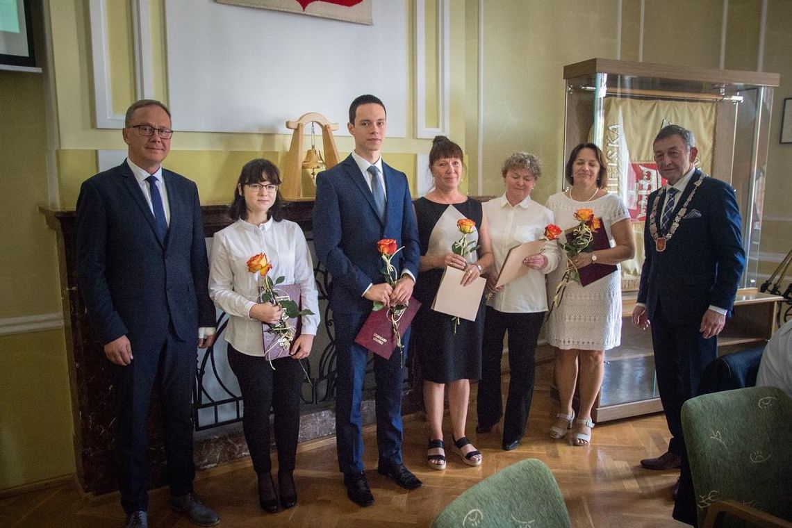 Najlepsi maturzyści nagrodzeni Najlepsi maturzyści nagrodzeni