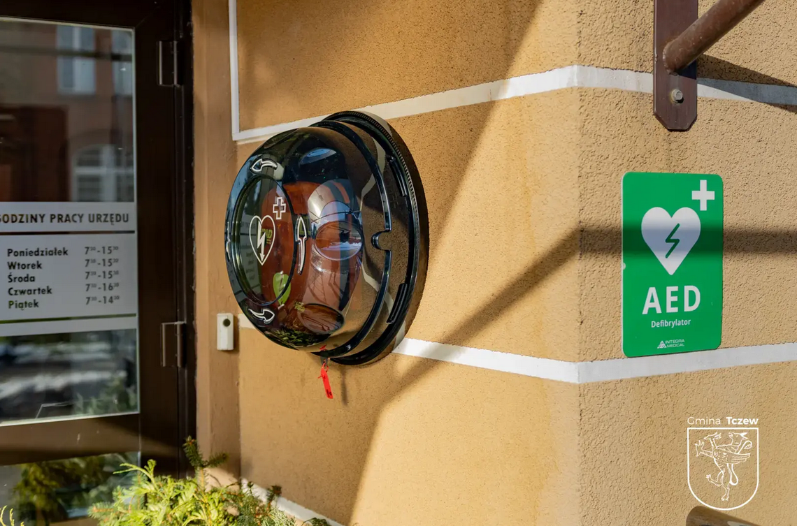 Nowy defibrylator AED przy Urzędzie Gminy w Tczewie Nowy defibrylator AED przy Urzędzie Gminy w Tczewie