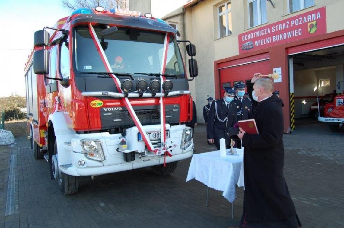 Nowy wóz dla OSP Wielki Bukowiec Nowy wóz dla OSP Wielki Bukowiec