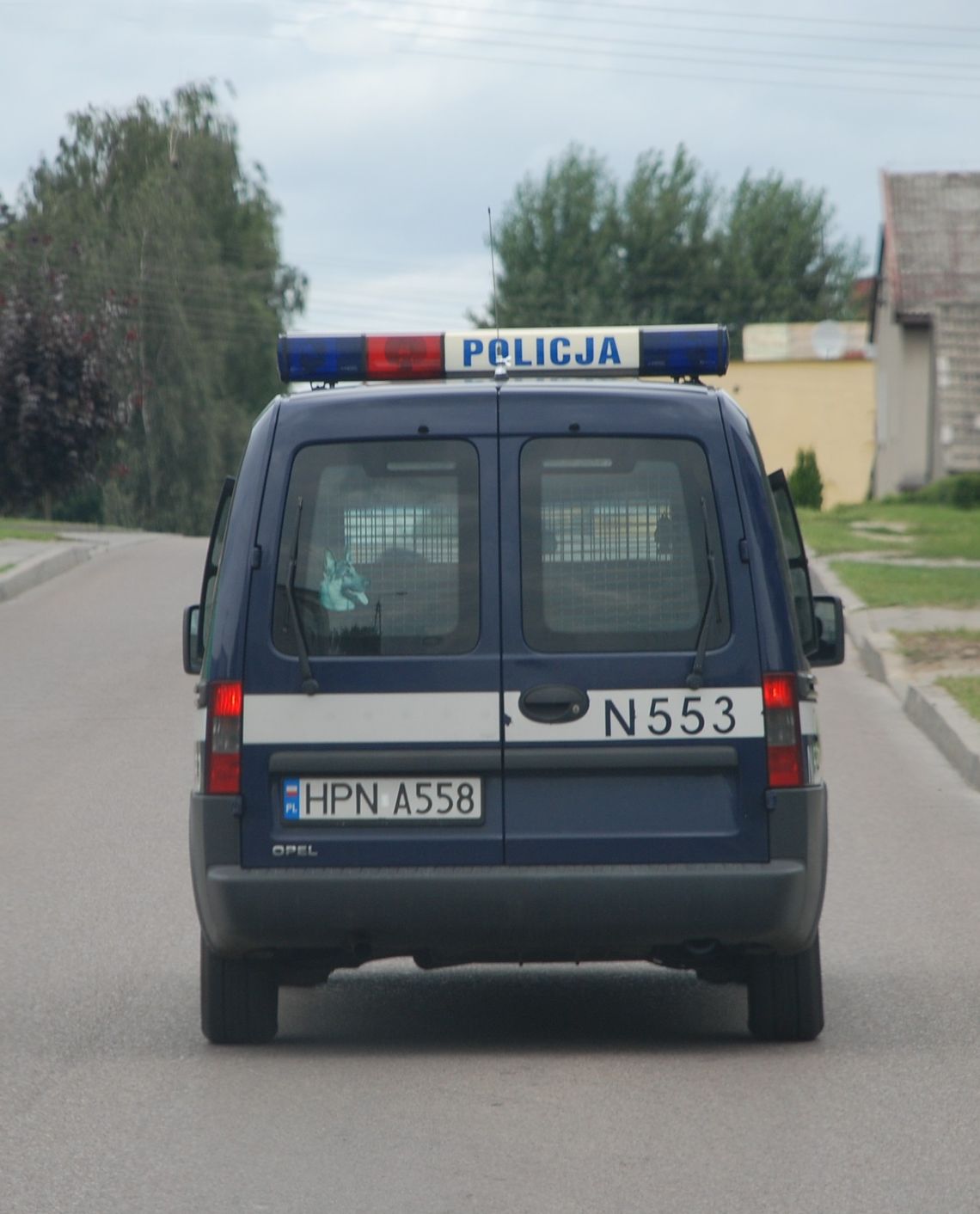 Odpowiedzą za kradzież rury Odpowiedzą za kradzież rury