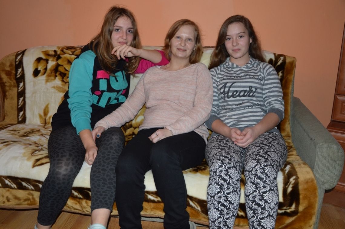 Pani Monika nie ma już sił... Ciążą na niej choroba i kredyt brata  