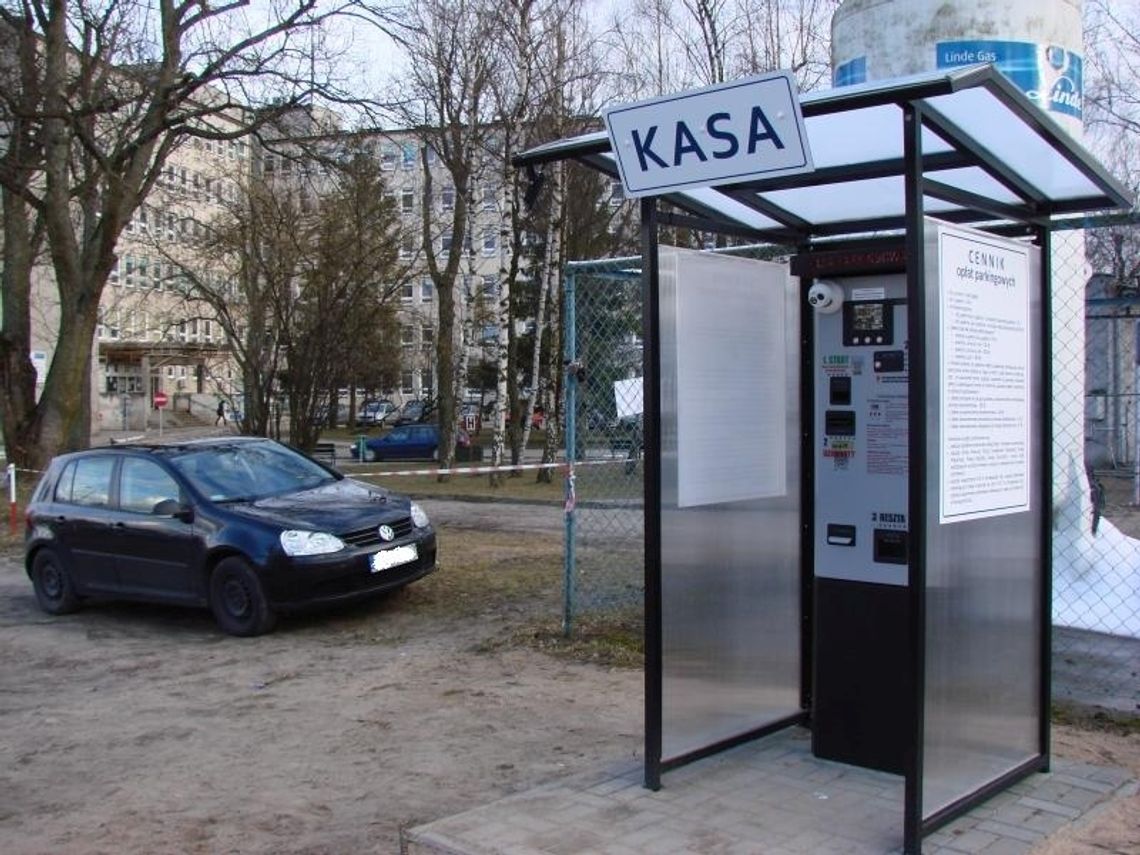 Parkingowa rewolucja - Remont i pół godziny bezpłatnego parkowania przy szpitalu Parkingowa rewolucja - Remont i pół godziny bezpłatnego parkowania przy szpitalu