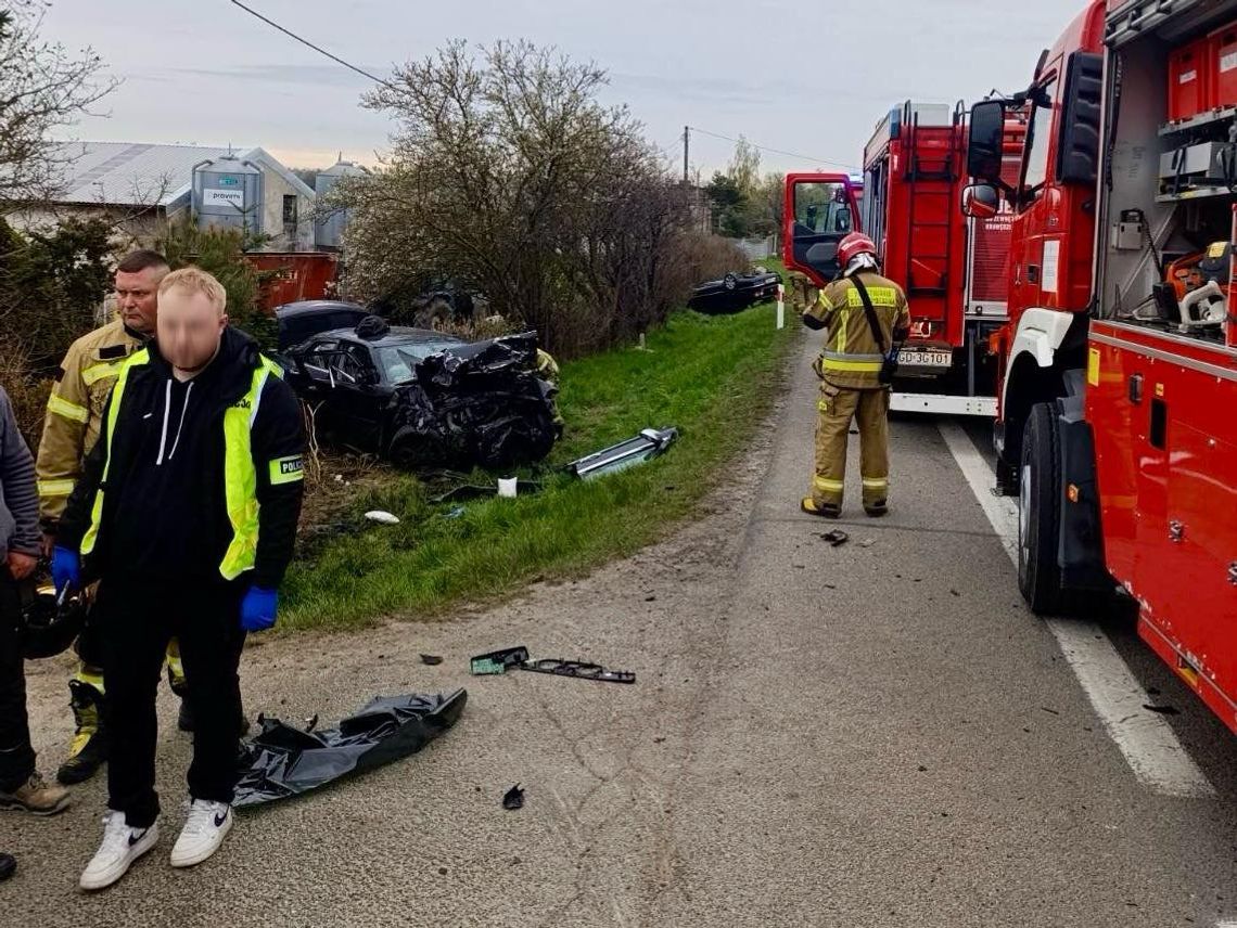 PILNE: Koszmarny wypadek na DK 91!  Dwie osoby nie żyją, dwie są poważnie ranne