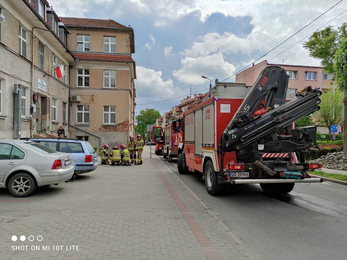 PILNE: Wyciek gazu w Tczewie. Zamknięto jedną z ulic. Na miejscu pracują służby [FOTO]