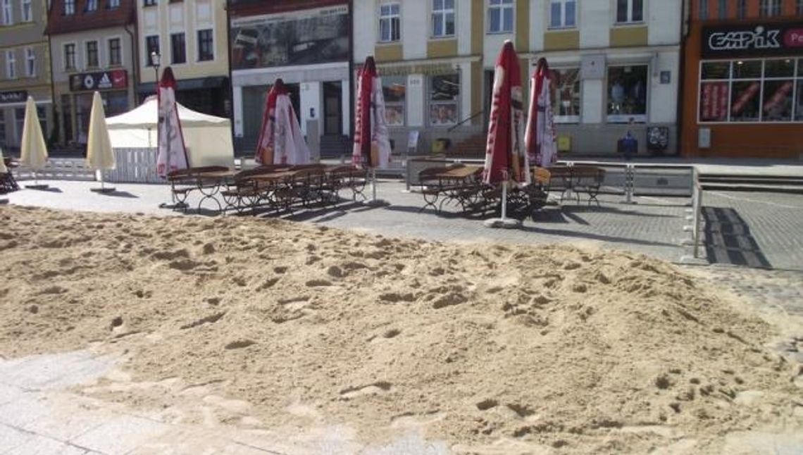 Plaża na Rynku nie dla wszystkich? Kobieta z dzieckiem została wyproszona z publicznej plaży