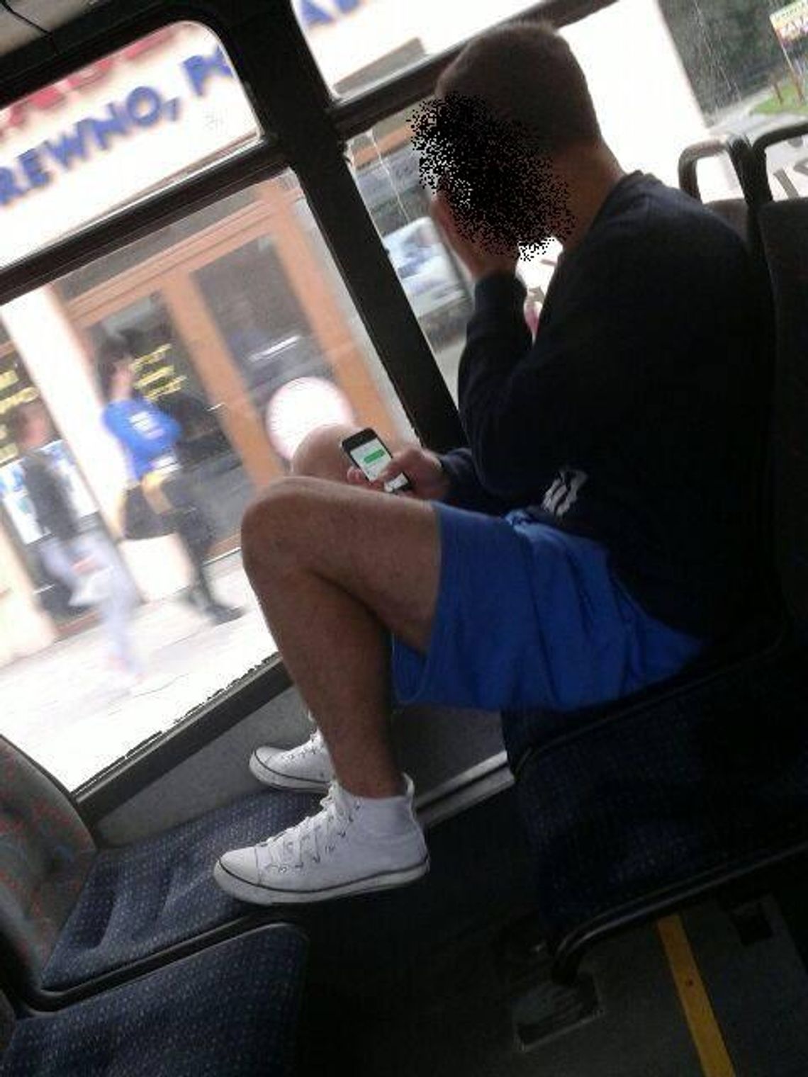 Podpatrzone: Gdzie te nogi?! Podpatrzone: Gdzie te nogi?!