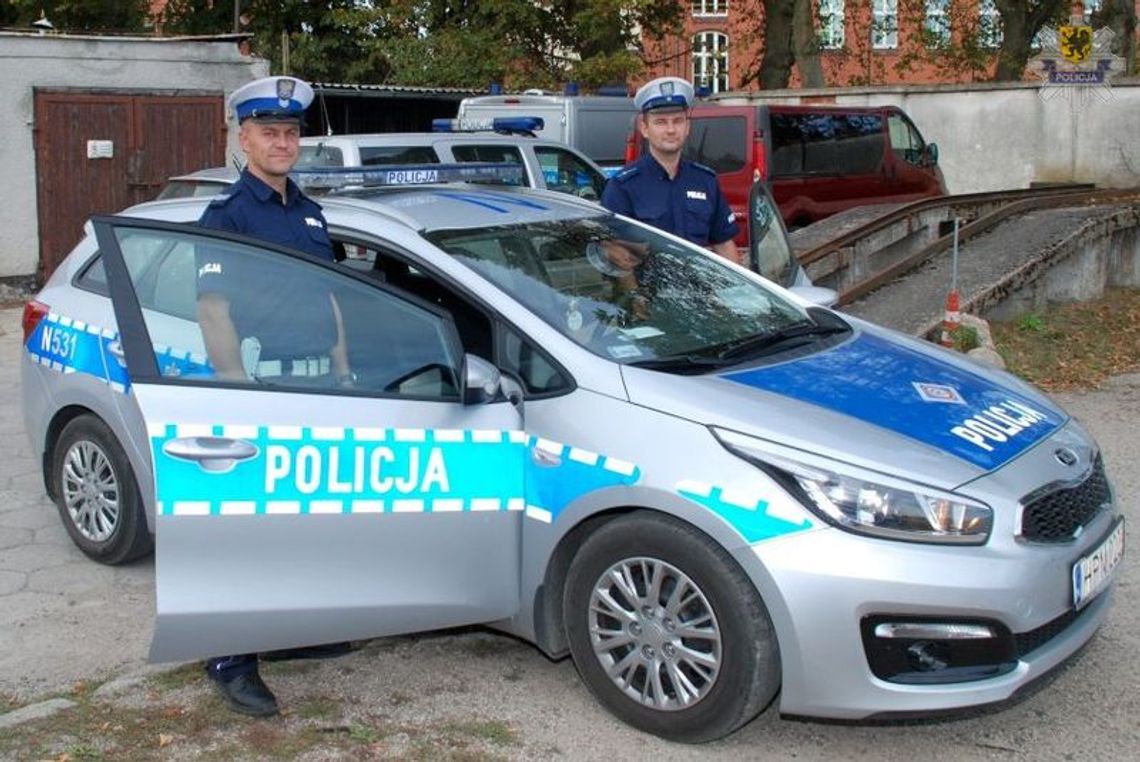 Policjanci z Kościerzyny uratowali życie 69-latkowi ze Starogardu Gdańskiego Policjanci z Kościerzyny uratowali życie 69-latkowi ze Starogardu Gdańskiego