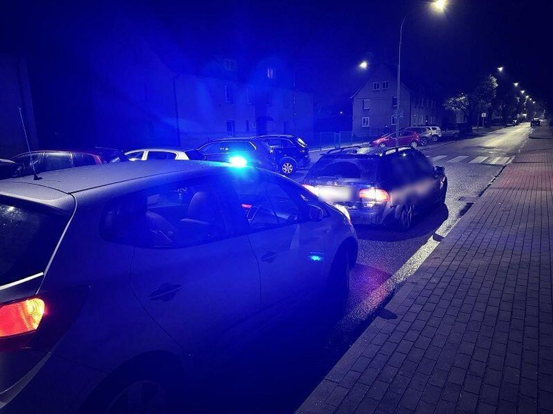 Policjanci zatrzymali kierowcę pod wpływem narkotyków. Pomogli mu także w kryzysie emocjonalnym