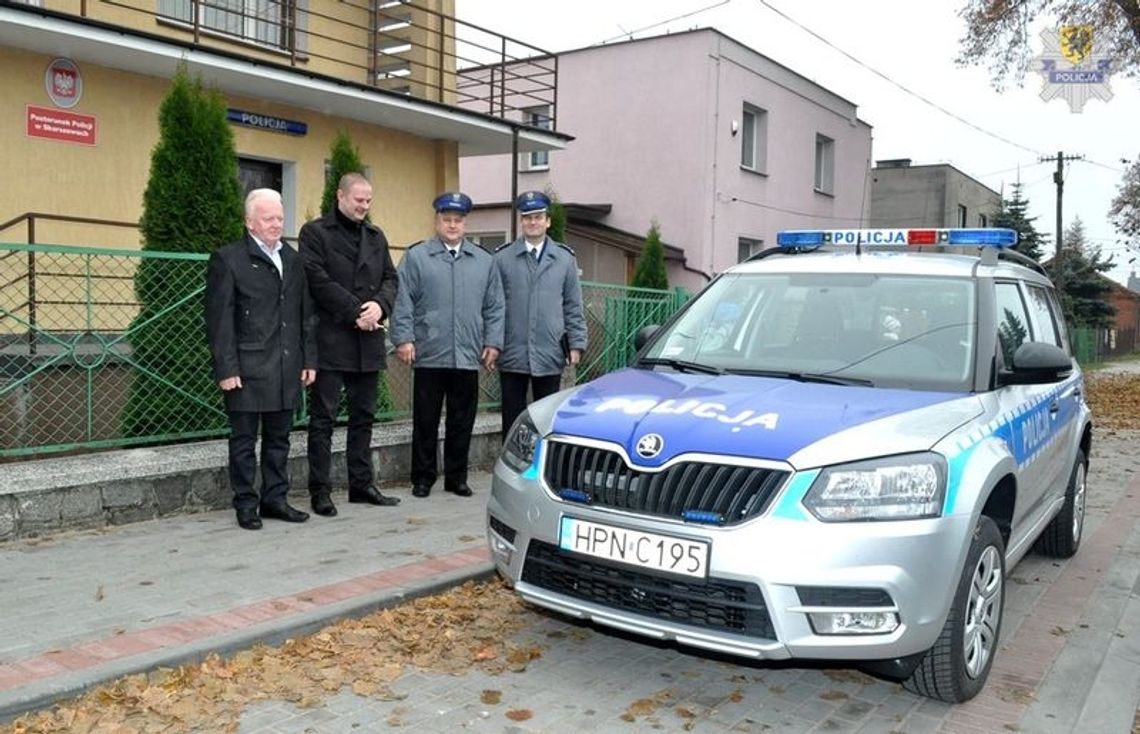 Policjanci ze Skarszew dostali nowy radiowóz