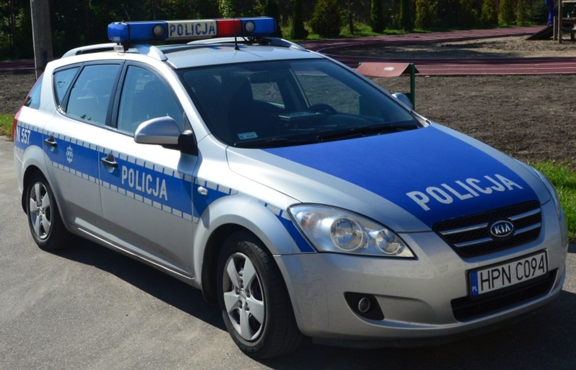 Policjantki udaremniły nietrzeźwemu kierowcy dalszą jazdę