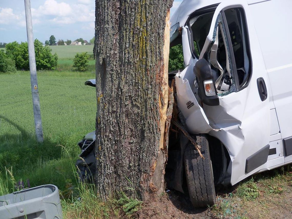 Poważny wypadek na drodze wojewódzkiej nr 214 Poważny wypadek na drodze wojewódzkiej nr 214