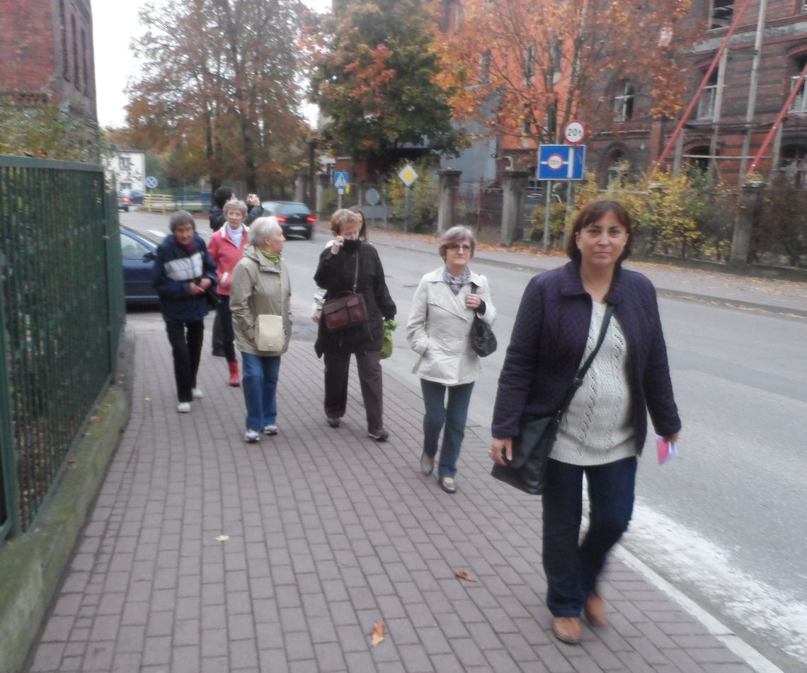 Poznają tajemnice ulic i budynków